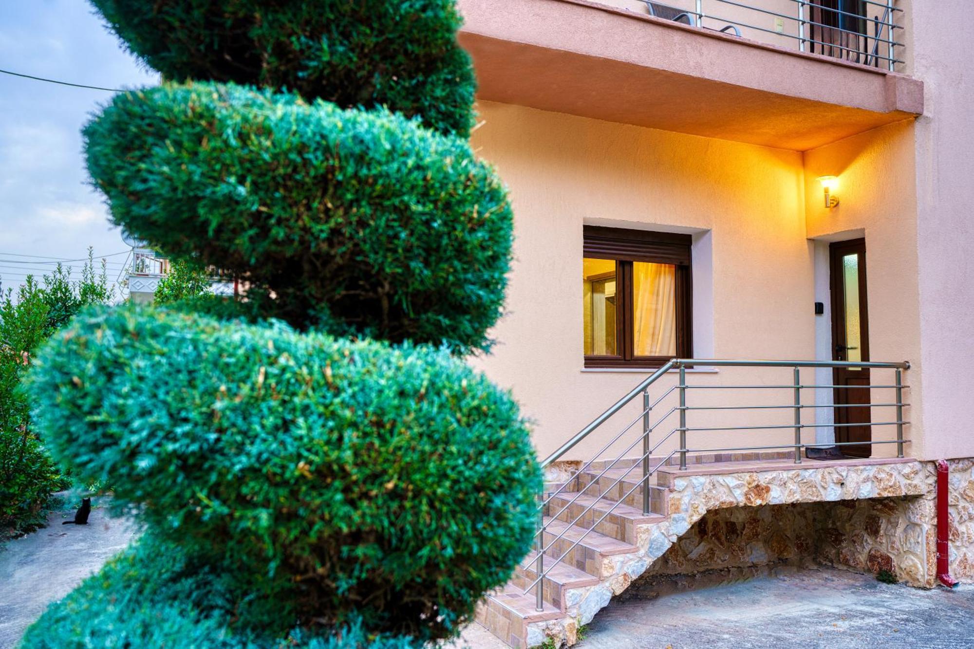 Four Lakes Luxury Suites Amintaio Exterior foto